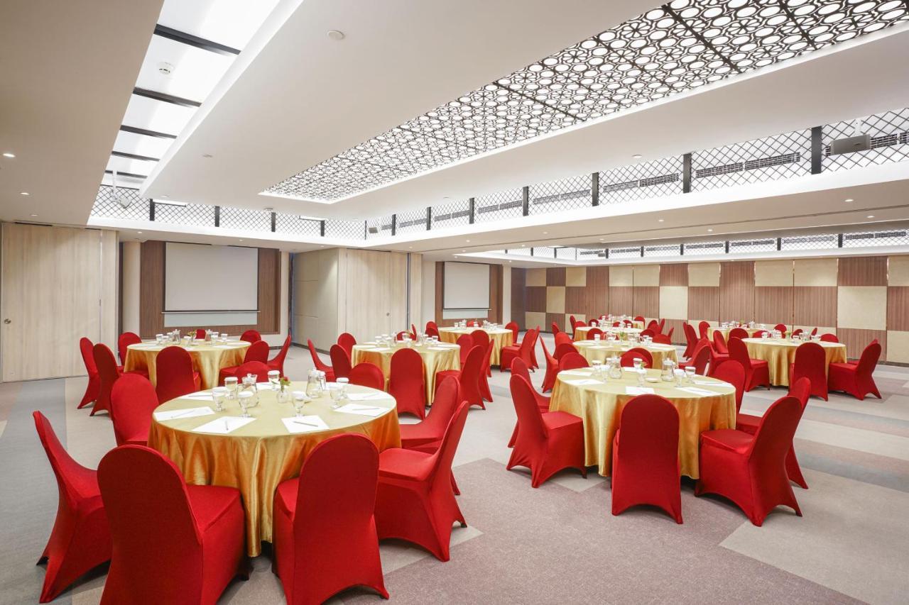 Aston Kemayoran City Hotel Jakarta Exterior foto